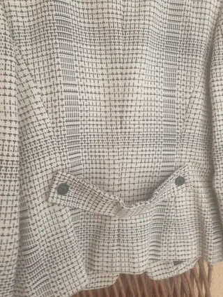 Chaqueta Adolfo Dominguez Beige/Gris Talla 40