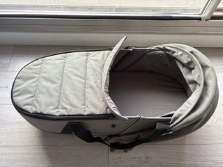 Capazo Babyzen YOYO recién nacido gris