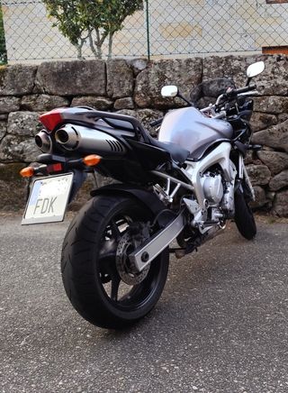 Yamaha FZ6