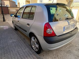 Renault Clio 2004