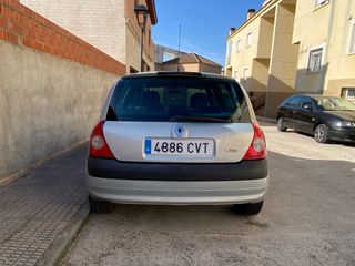 Renault Clio 2004