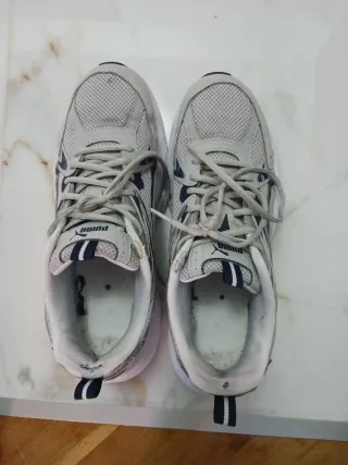 Zapatillas Puma grises y azules