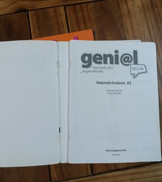 Pack de tres libros de texto de alemán A1 (ESO)