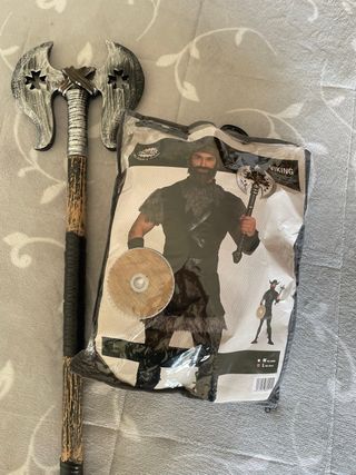 Disfraz Vikingo con Hacha y Escudo