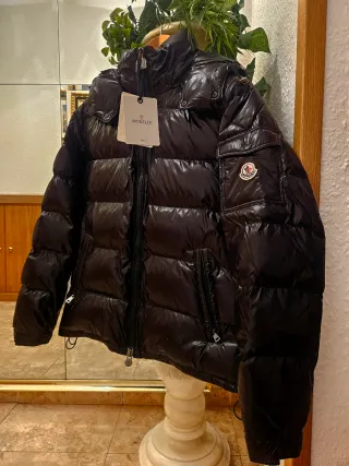 Abrigo Moncler Negro Nuevo