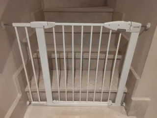 Barrera seguridad infantil Munchkin