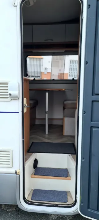 Autocaravana rimor katamarano