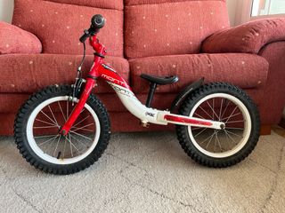 Bici sin pedales Monty Trial