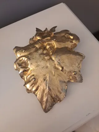 Bandeja hoja con figura mujer, estilo "modernista"