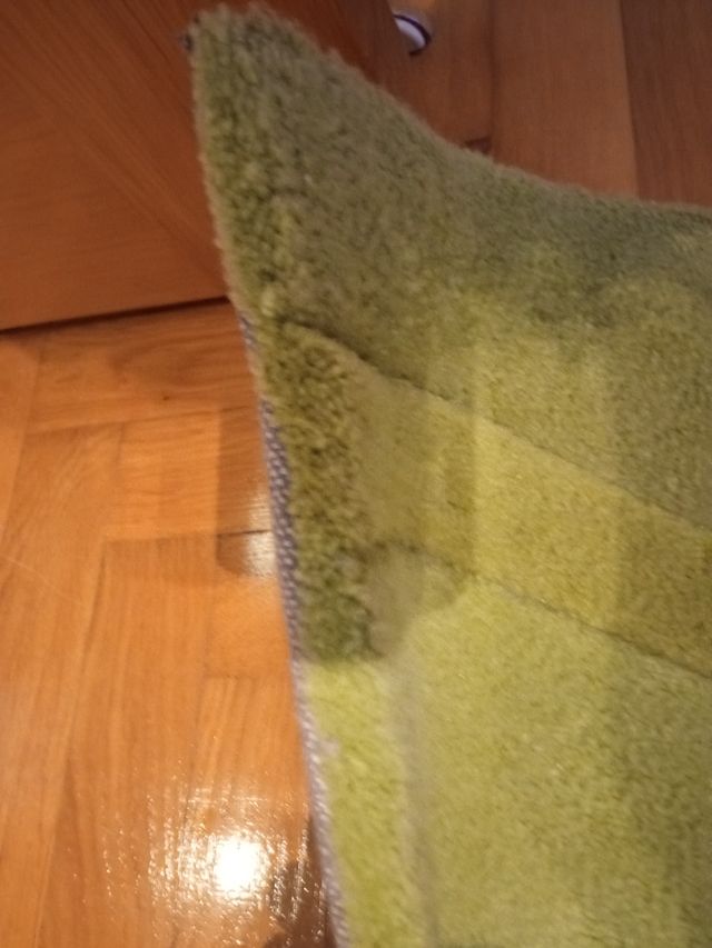 Alfombra verde pistacho