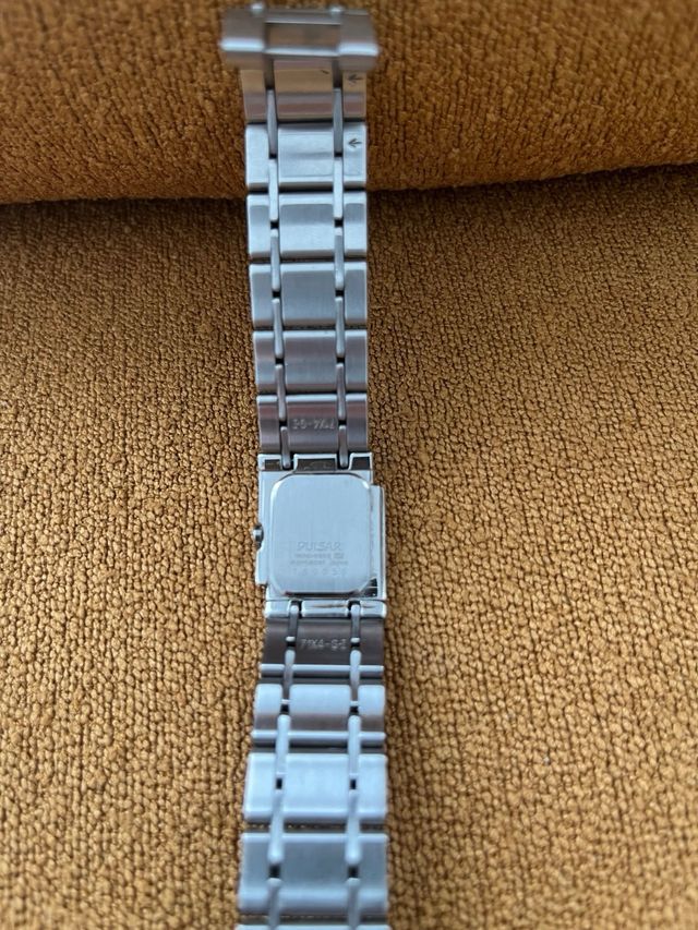 Reloj Pulsar Plata y Negro