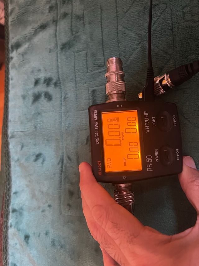 Medidor SWR Digital NISSEI RS-50 VHF/UHF