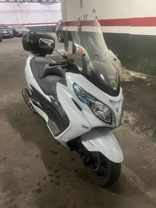 Suzuki Burgman 2017