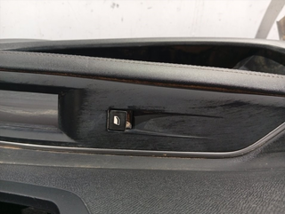 GUARNECIDO PUERTA DELANTERA DERECHA PEUGEOT 3008
