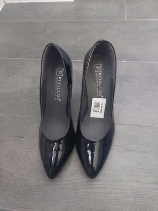 Zapatos de salón Pitillos negros charol Tacón 9 cm