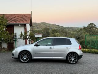 Volkswagen Golf 2005