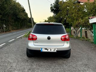 Volkswagen Golf 2005