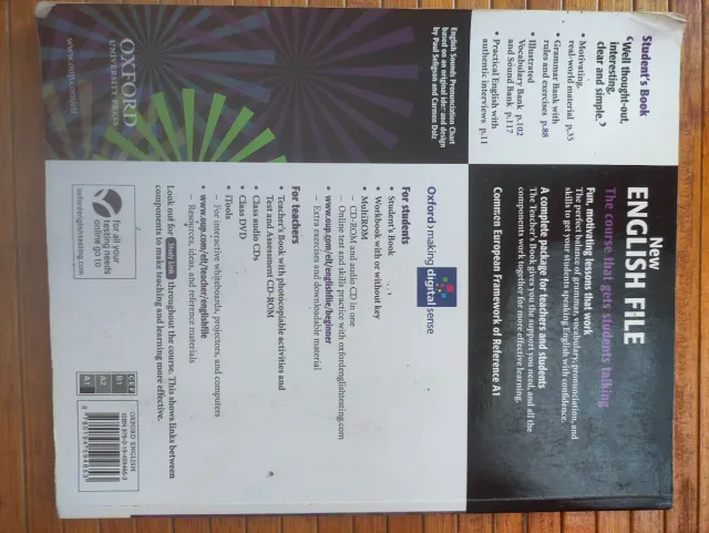 New English File Beginners. Student's Book for ...