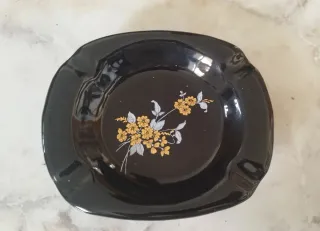  Posacenere vintage in ceramica nera 
