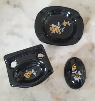  Posacenere vintage in ceramica nera 
