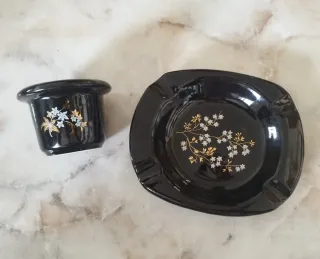  Posacenere vintage in ceramica nera 