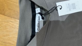Camiseta Calvin Klein Gris Hombre Talla S