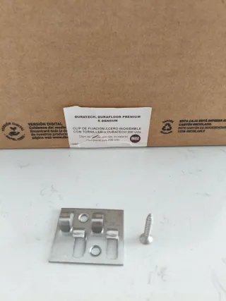 Clip fijación acero inoxidable con tornillería