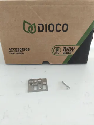 Clip fijación acero inoxidable con tornillería