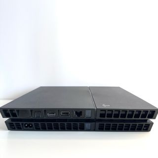 Sony Playstation 4 ( Fireware 11.04) Con Cavi