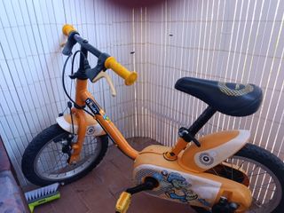 Bici infantil  con ruedines + bici equilibrio