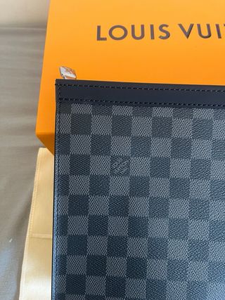 Louis Vuitton Pochette Voyage MM || N41696
