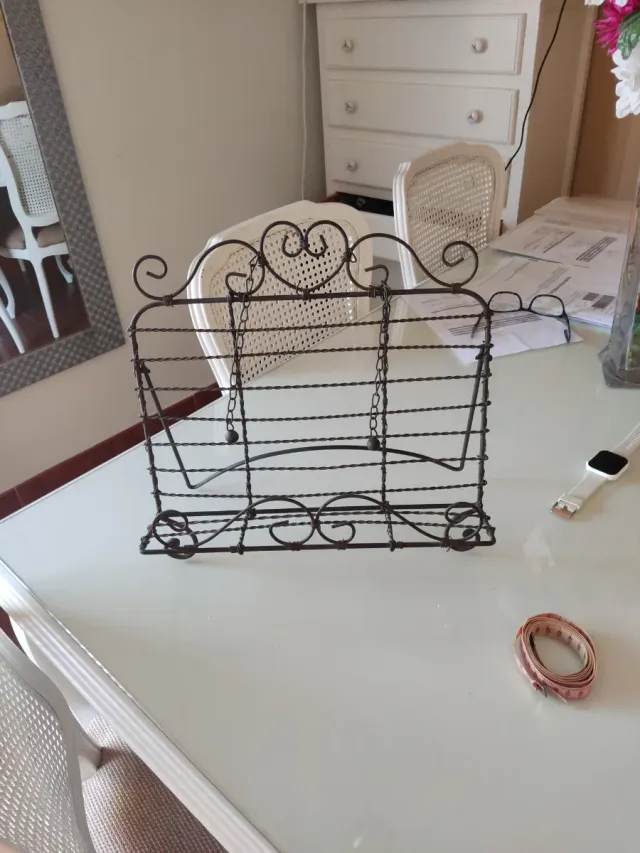 Atril de forja decorativo