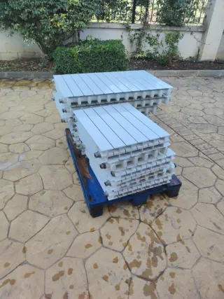 Radiadores de aluminio blancos