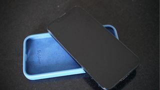 iPhone 13 mini 128 GB blu - 83% batteria