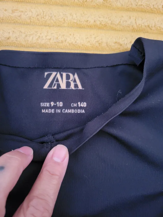 Blusa Zara niña elástica azul
