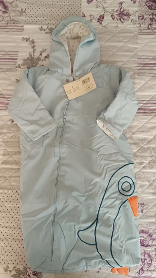 Saco de dormir con capucha + conjunto + peto