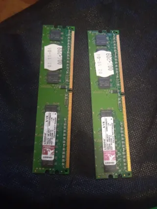 2x 512MB DDR2 667MHz RAM Módulos