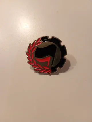 Spilla Antifascista