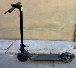Patinete Eléctrico Xiaomi Pro 2 y casco 