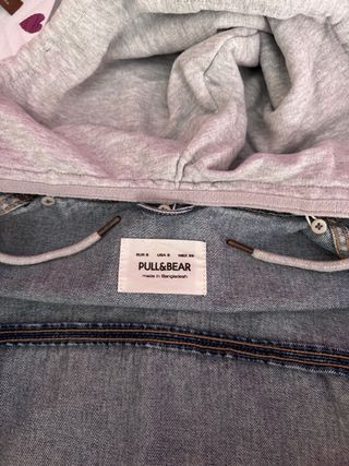 Chaqueta vaquera Obersize con capucha Pull&Bear 