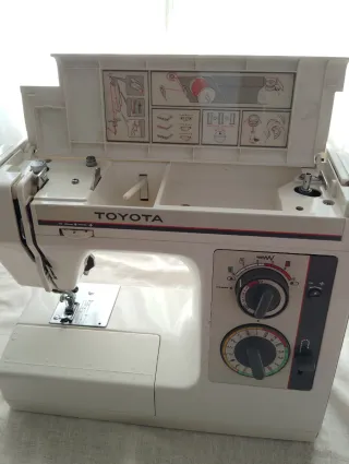 Máquina de coser Toyota