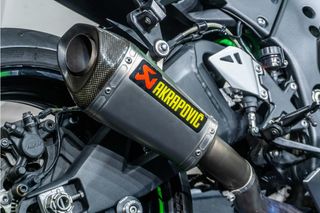 KAWASAKI Ninja ZX10 R AKRAPOVIC * AMORTIGUADOR DE DIRECCIÓN * IMPECALE