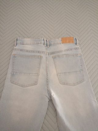 Pantalón vaquero pitillo niño 