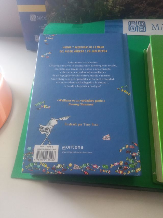 La dentista demonio, Un amigo muy especial y otro.