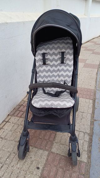 Carro de bebé Joie negro