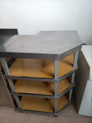 Mueble esquinero mostrador metal y madera