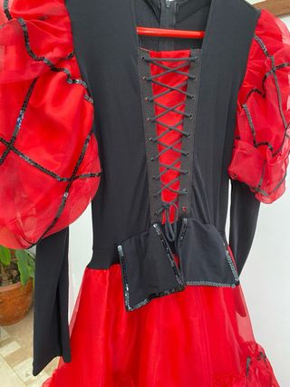 Traje Baile Español Clásico Rojo y Negro
