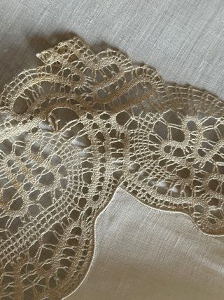 Centrino tombolo fatto a mano