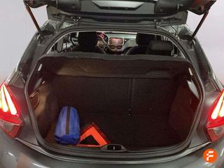 Peugeot 208 5P STYLE 1.2L PureTech 60KW (82CV)