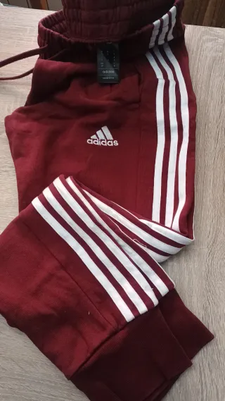 Pantalón chándal Adidas granate Talla S